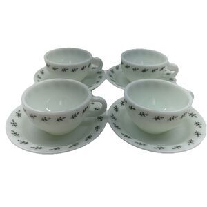 Vintage PYREX Green Leaf Set Of 4 Cups/Saucers